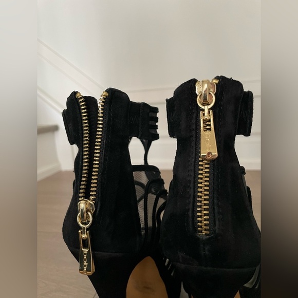 Elegant Black High Heel Sandals - Picture 6 of 11